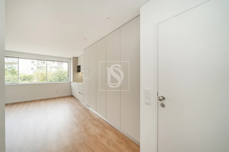 Apartamento T0 para Venda em Cedofeita, Santo Ildefonso, Sé, Miragaia, São Nicolau e Vitória Foto 7