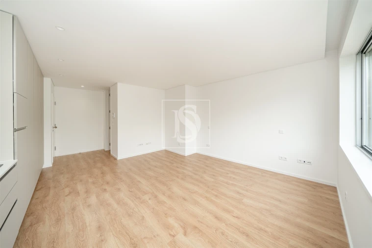 Apartamento T0 para Venda em Cedofeita, Santo Ildefonso, Sé, Miragaia, São Nicolau e Vitória Foto 16
