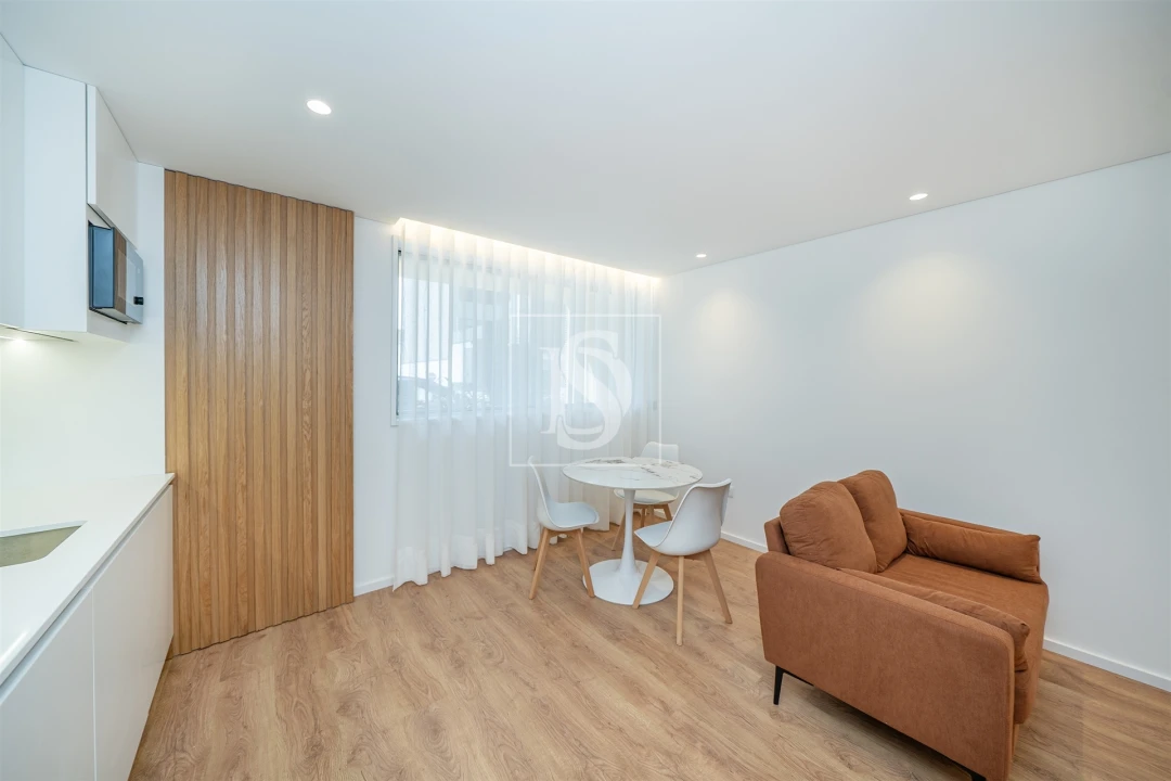 Apartamento T1 para Arrendamento em Cedofeita, Santo Ildefonso, Sé, Miragaia, São Nicolau e Vitória Foto 10