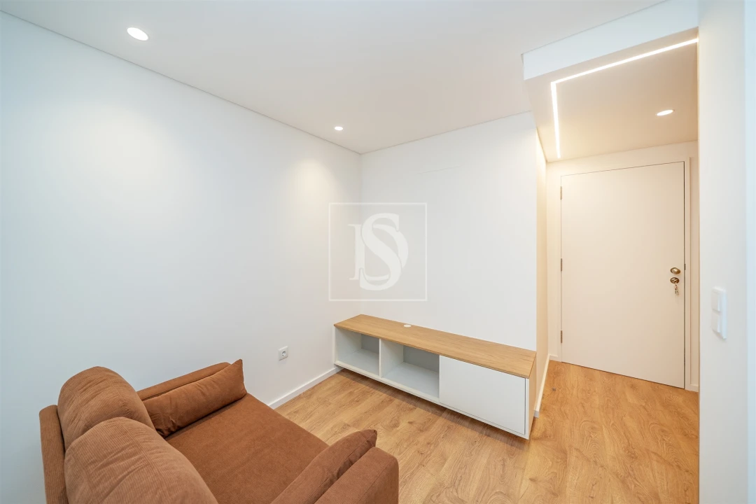 Apartamento T1 para Arrendamento em Cedofeita, Santo Ildefonso, Sé, Miragaia, São Nicolau e Vitória Foto 14