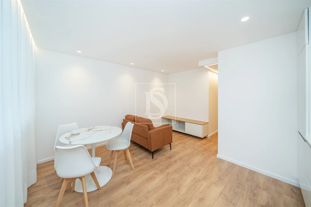 Apartamento T1 para Arrendamento em Cedofeita, Santo Ildefonso, Sé, Miragaia, São Nicolau e Vitória Foto 11