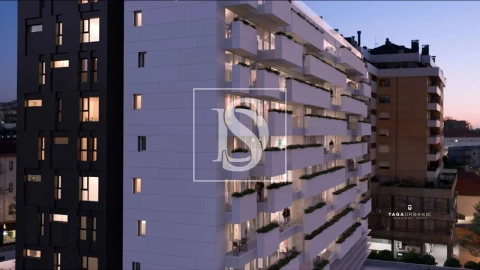 Apartamento T2 para Arrendamento em Mafamude e Vilar do Paraíso