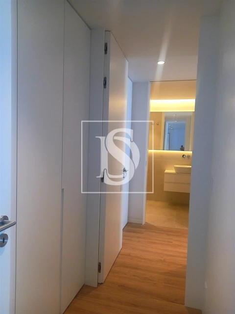 Apartamento T2 para Arrendamento em Mafamude e Vilar do Paraíso