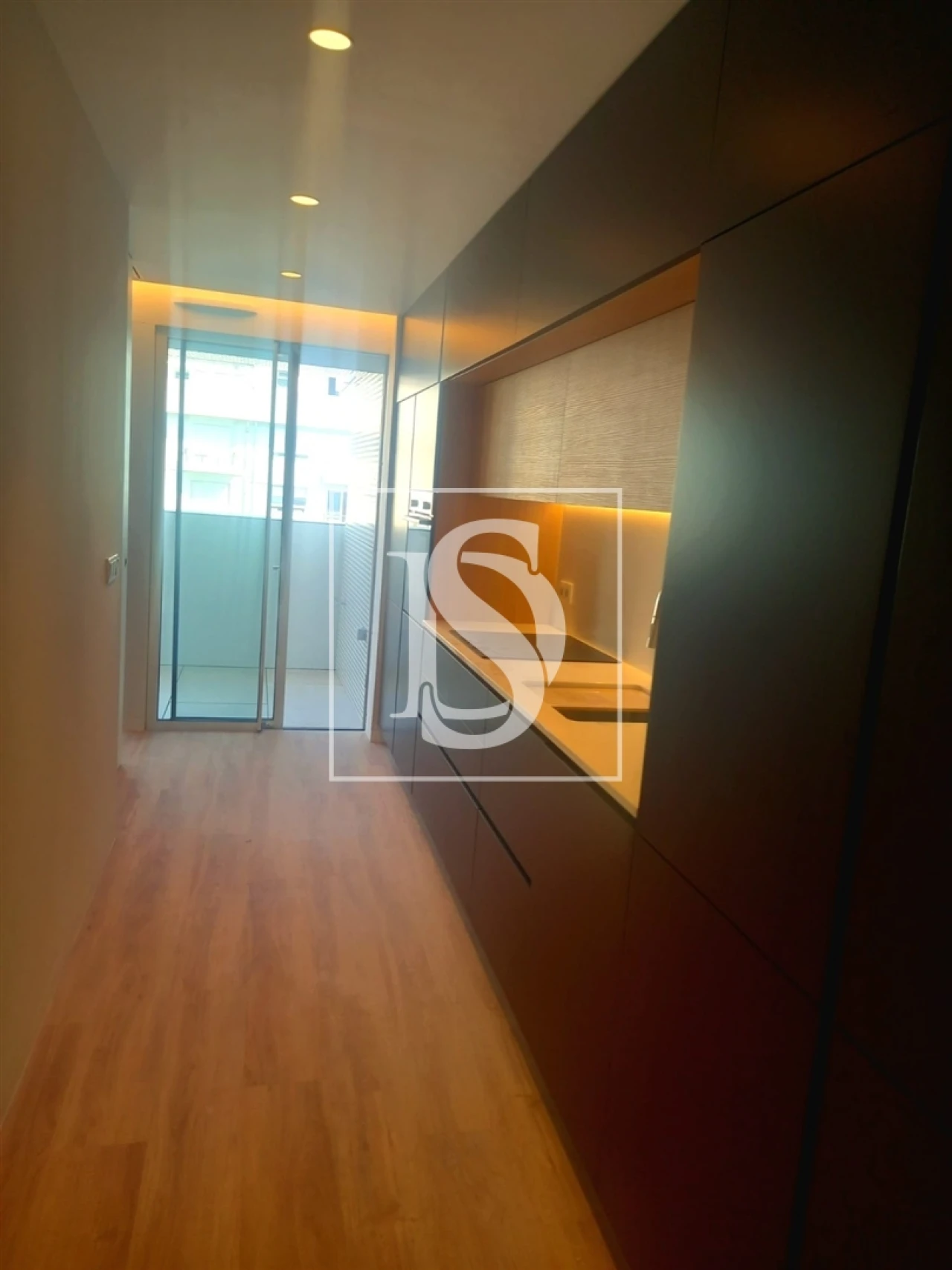 Apartamento T2 para Arrendamento em Mafamude e Vilar do Paraíso Foto 3