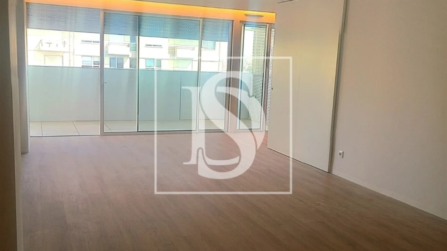 Apartamento T2 para Arrendamento em Mafamude e Vilar do Paraíso