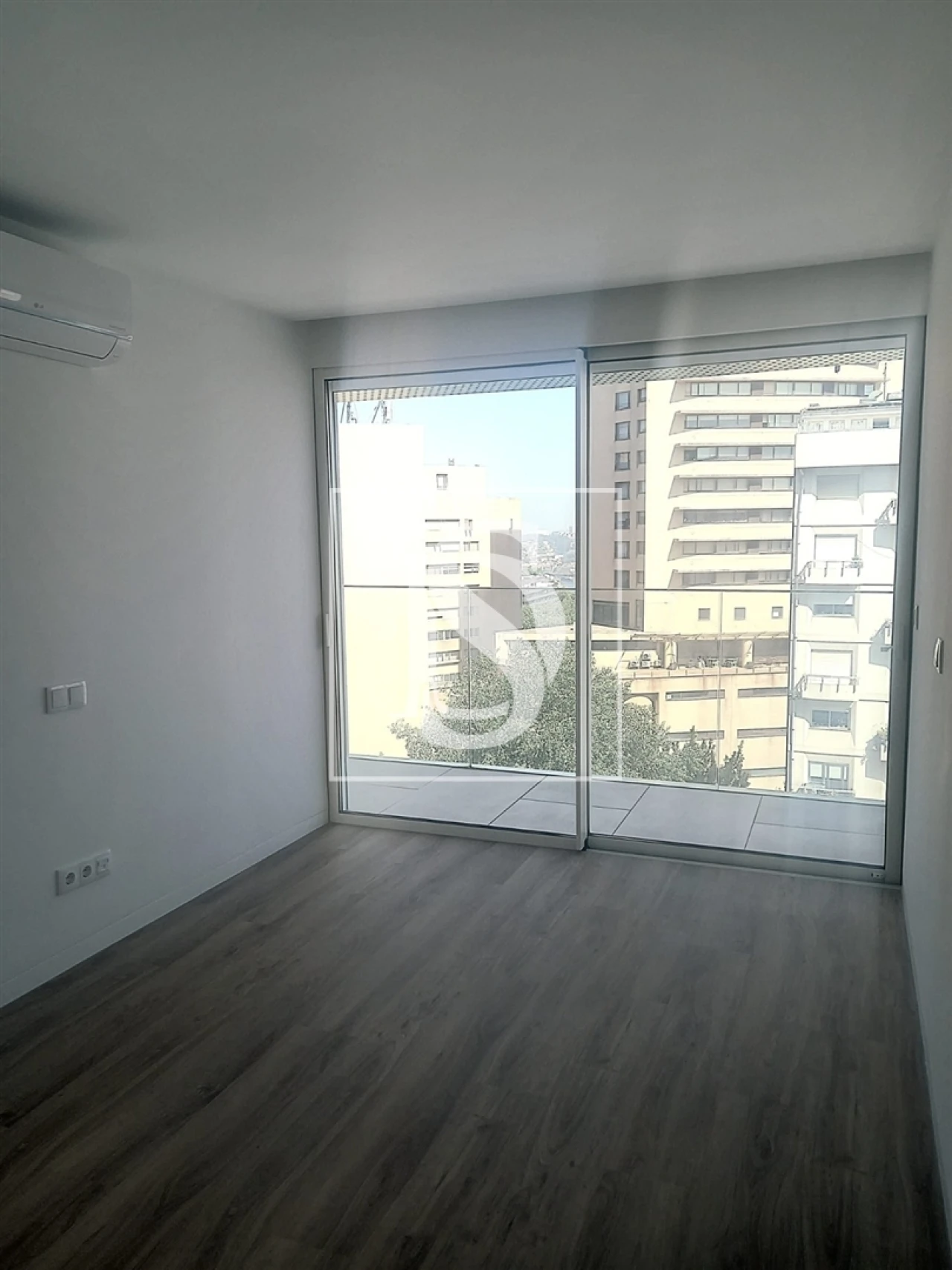 Apartamento T2 para Arrendamento em Mafamude e Vilar do Paraíso Foto 9