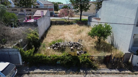 Terreno para Venda em Santo Antonio da Charneca