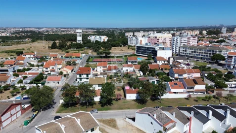 Terreno para Venda em Santo Antonio da Charneca