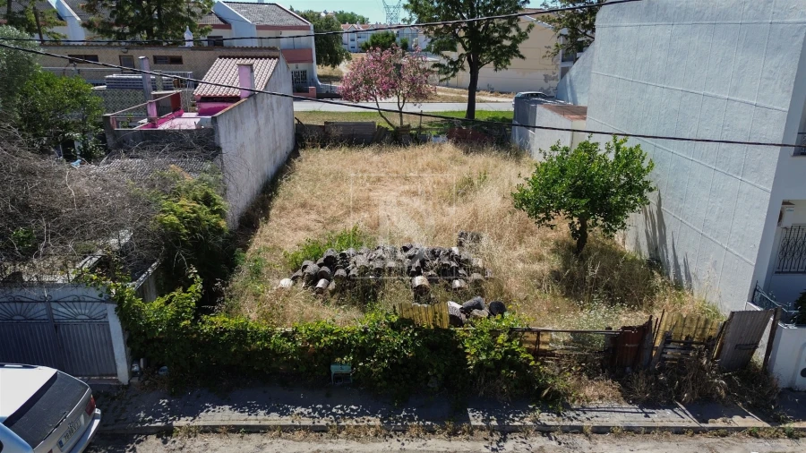 Terreno para Venda em Santo Antonio da Charneca Foto 8