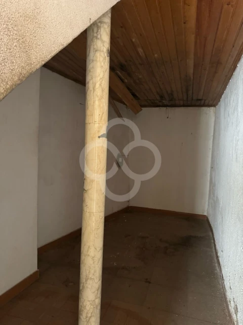 Prédio para Venda em Santa Maria Maior