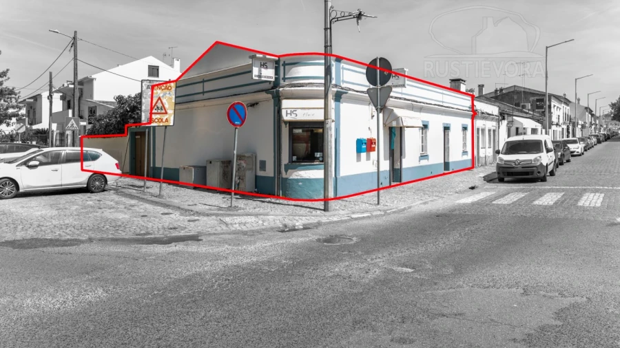Moradia T3 para Venda em Malagueira e Horta das Figueiras