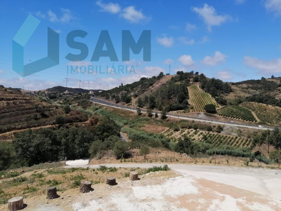 Moradia T2 para Venda em Santa Maria, São Pedro e Matacães Foto 4