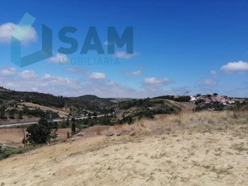Moradia T2 para Venda em Santa Maria, São Pedro e Matacães