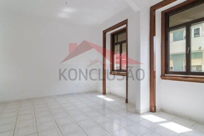 Apartamento T3 para Venda em São Vicente