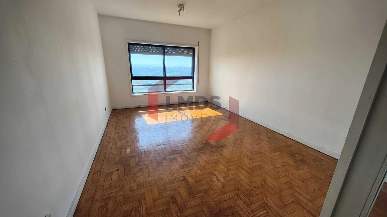 Apartamento T3 para Venda em Vilar de Andorinho Foto 6