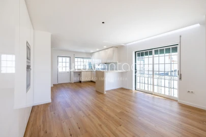 Moradia T4 para Venda em Marinha Grande