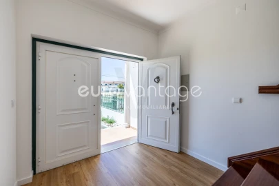 Moradia T4 para Venda em Marinha Grande