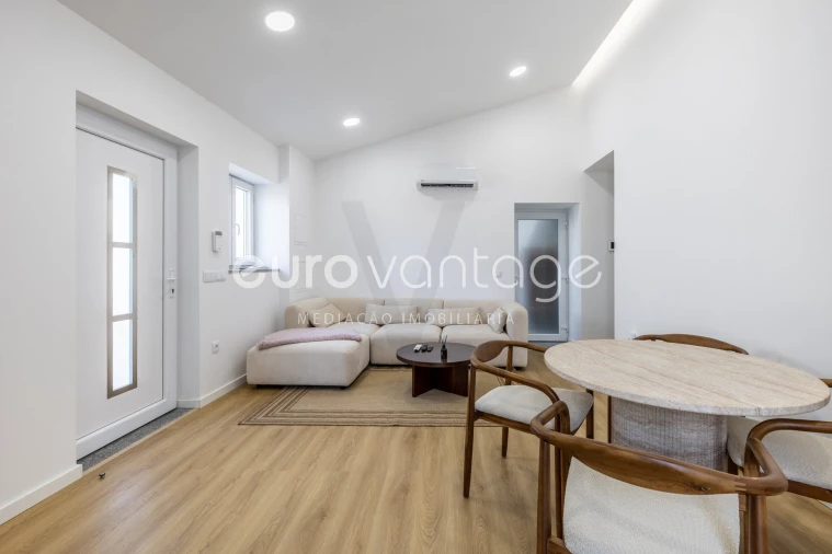 Moradia T2 para Venda em Maceira Foto 2