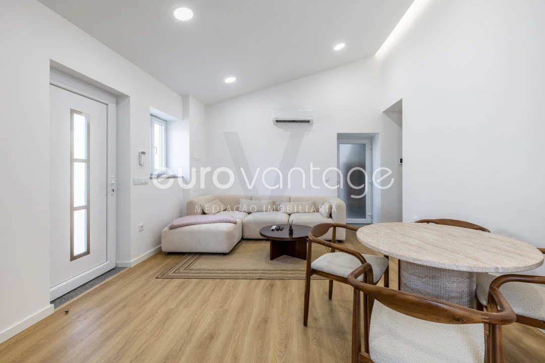 Moradia T2 para Venda em Maceira Foto 2