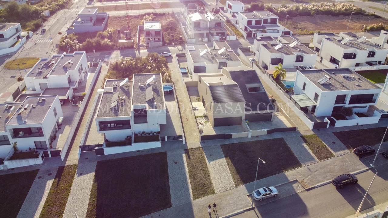 Terreno para Venda em Santa Maria da Feira, Travanca, Sanfins e Espargo Foto 5