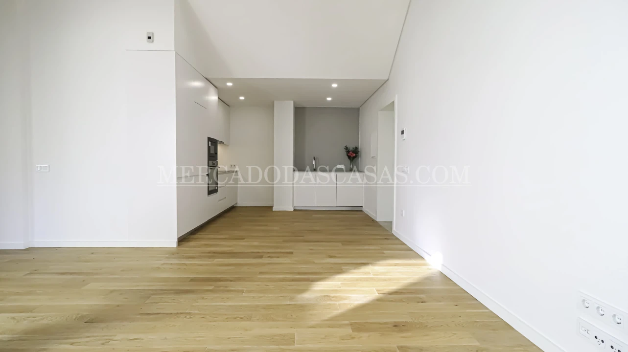 Apartamento T2 para Venda em Espinho Foto 3