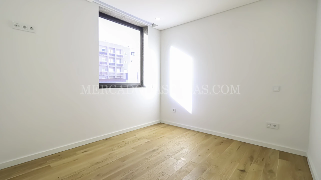 Apartamento T2 para Venda em Espinho Foto 13
