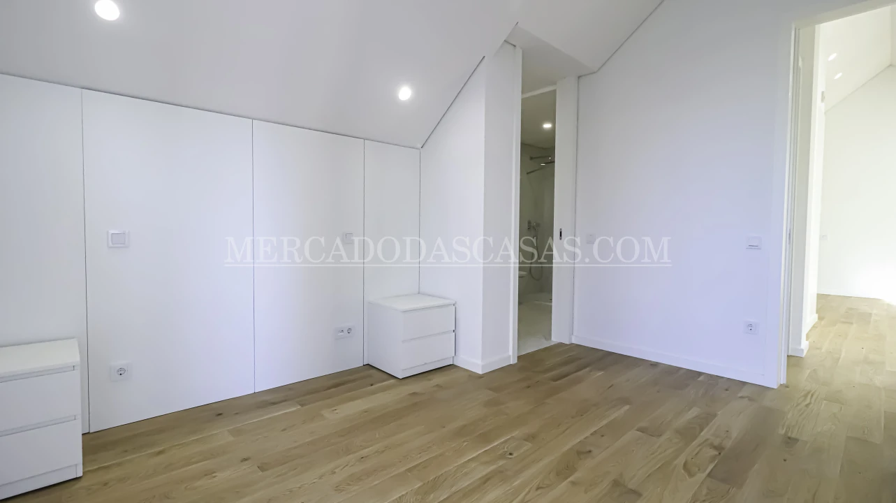 Apartamento T2 para Venda em Espinho Foto 17