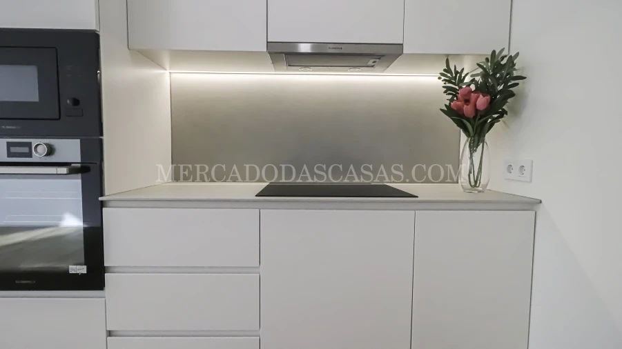 Apartamento T2 para Venda em Espinho Foto 5