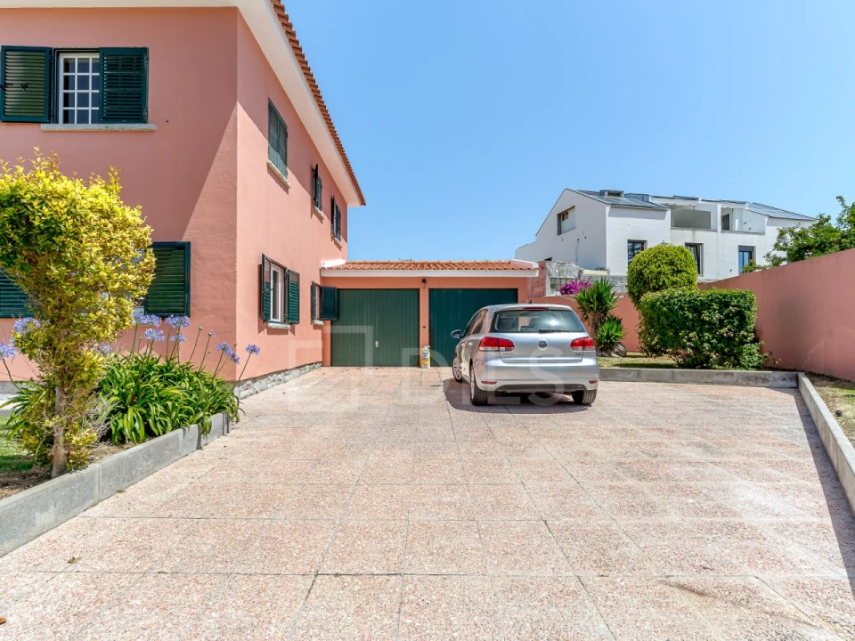 Moradia T8 para Venda em Carcavelos e Parede Foto 47