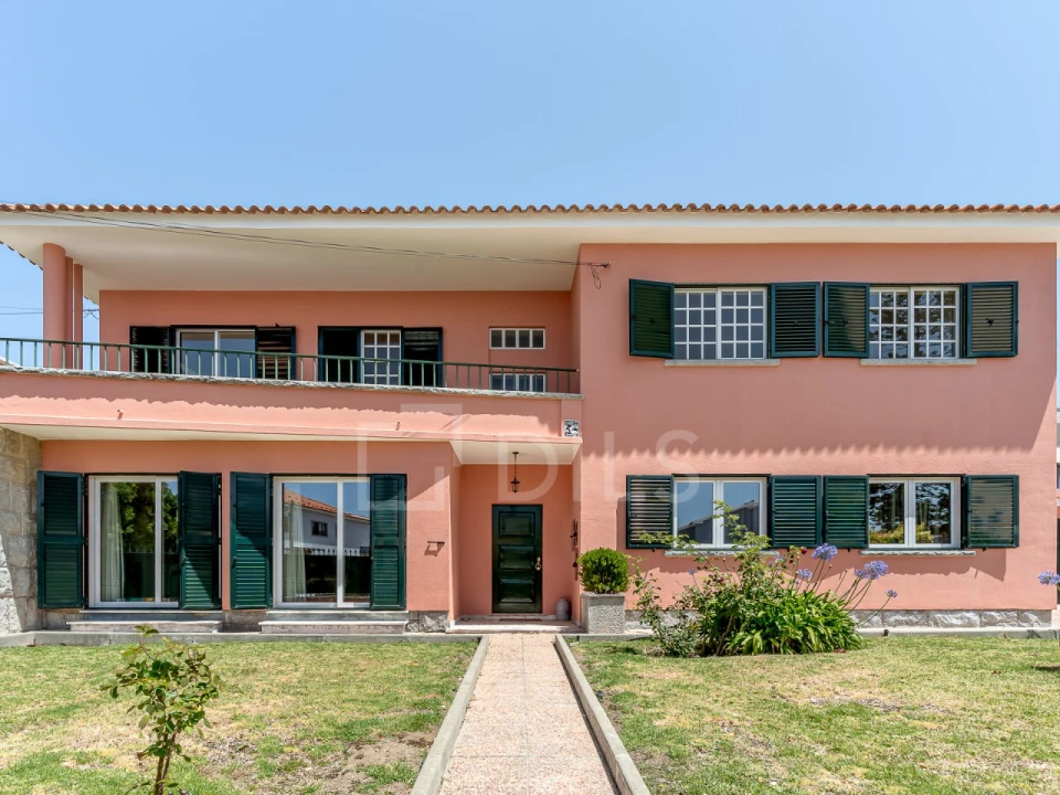 Moradia T8 para Venda em Carcavelos e Parede Foto 46