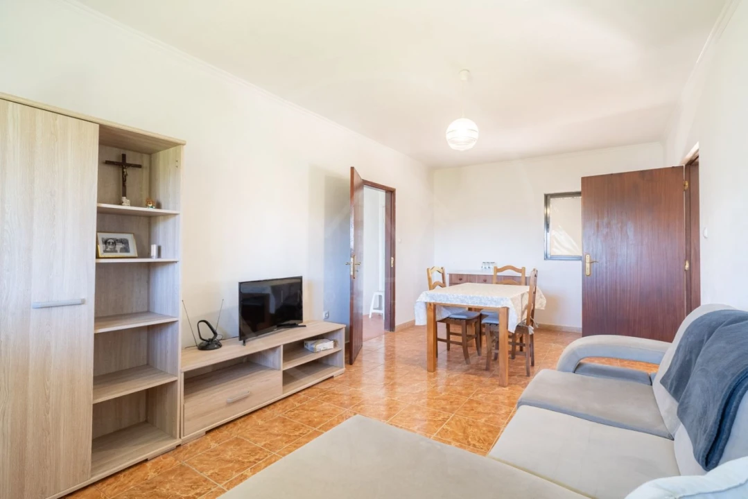 Moradia T3 para Venda em Santa Marinha Foto 2