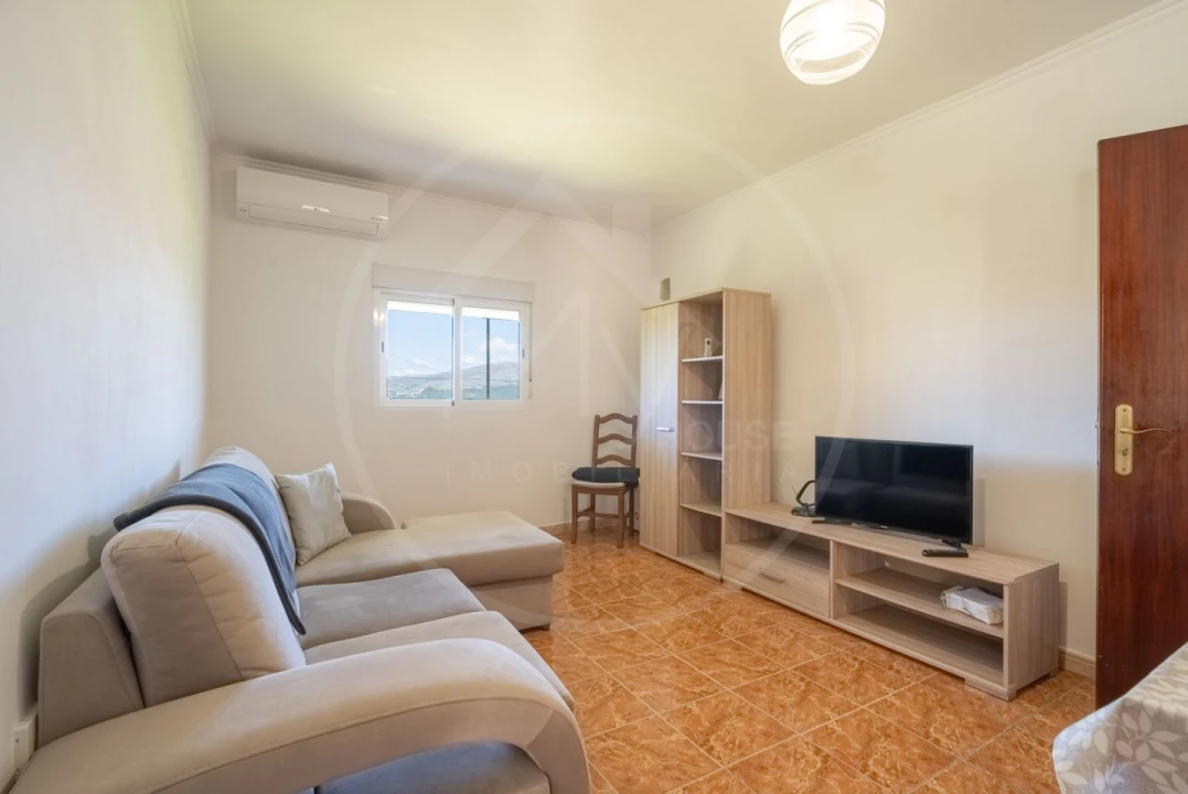 Moradia T3 para Venda em Santa Marinha Foto 3