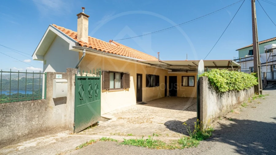 Moradia T3 para Venda em Santa Marinha