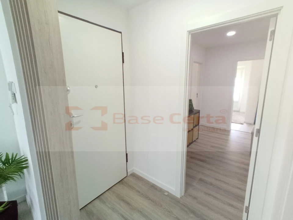 Apartamento T3 para Venda em Benfica Foto 16