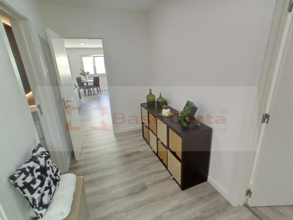 Apartamento T3 para Venda em Benfica Foto 17