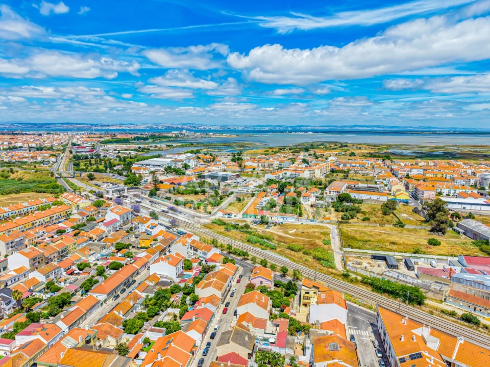 Apartamento T2 para Venda em Alhos Vedros Foto 38