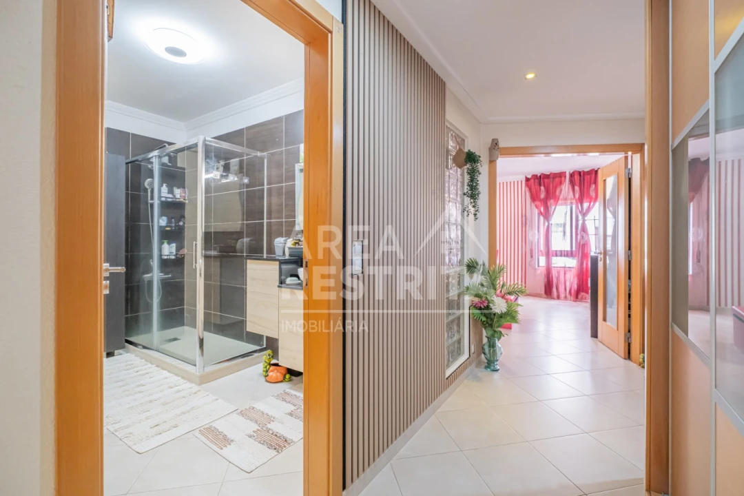 Apartamento T2 para Venda em Alhos Vedros Foto 17