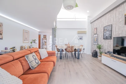 Apartamento T3 para Venda em Sesimbra (Castelo)