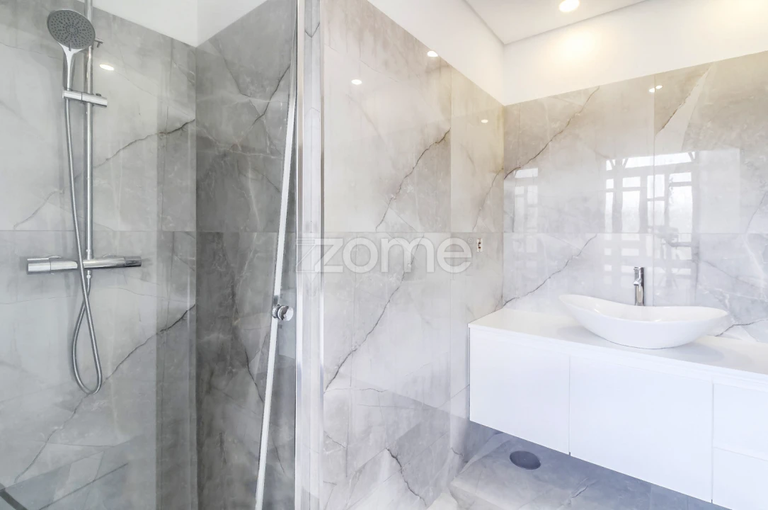 Apartamento T3 para Venda em Vila de Cucujães Foto 3
