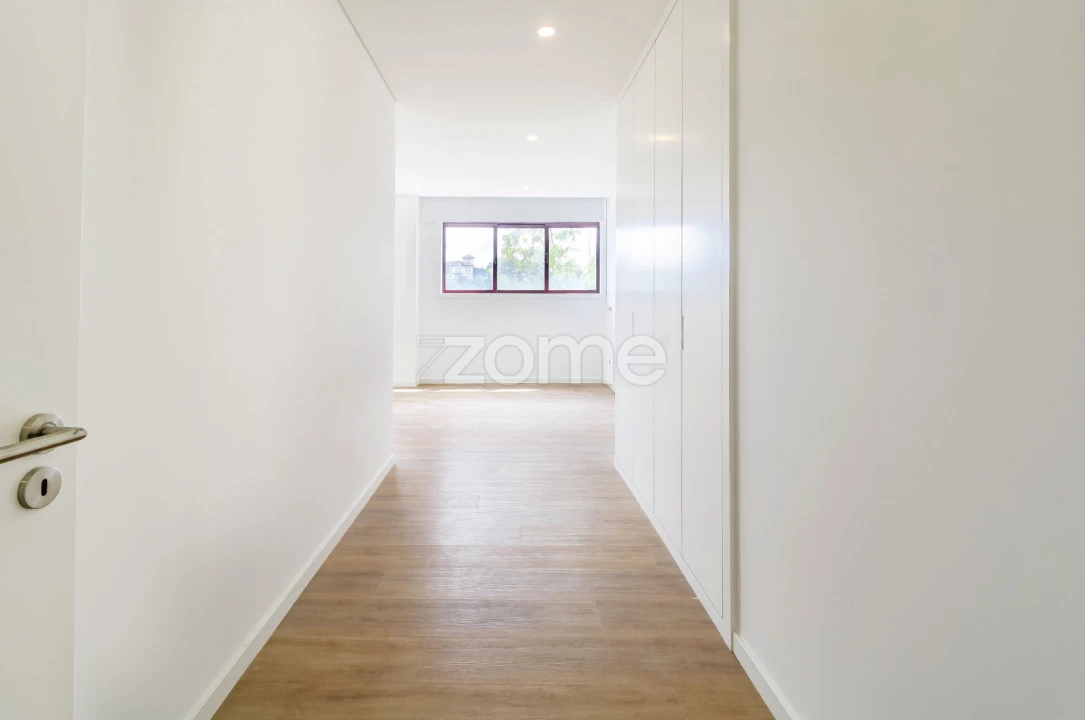 Apartamento T3 para Venda em Vila de Cucujães Foto 13