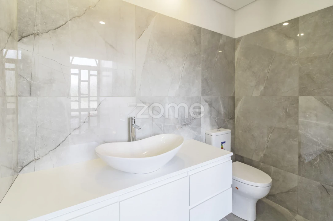 Apartamento T3 para Venda em Vila de Cucujães Foto 4