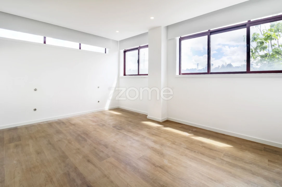 Apartamento T3 para Venda em Vila de Cucujães Foto 14