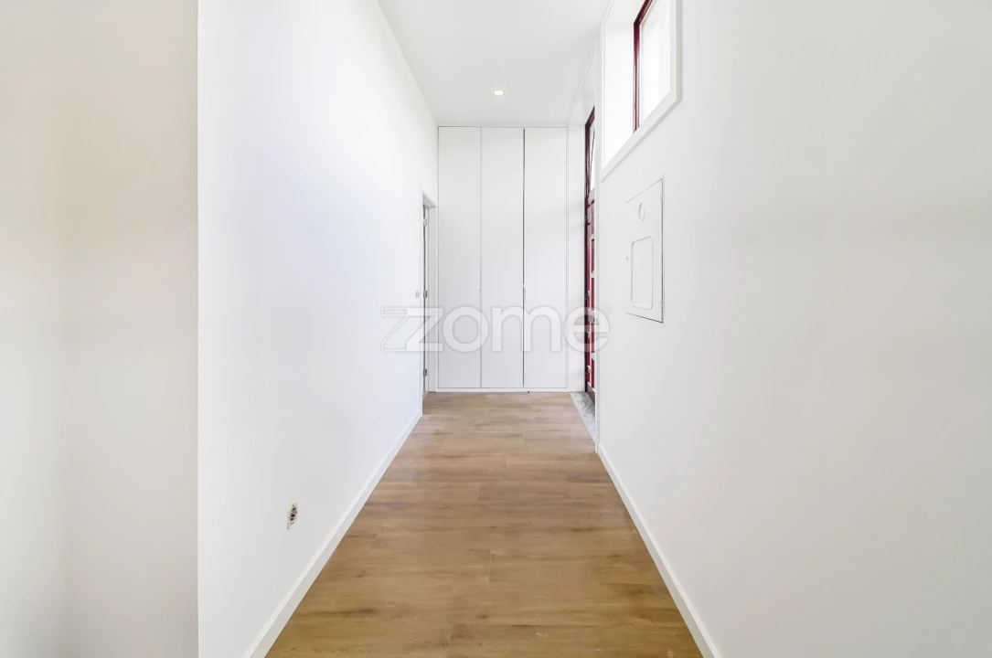 Apartamento T3 para Venda em Vila de Cucujães Foto 5