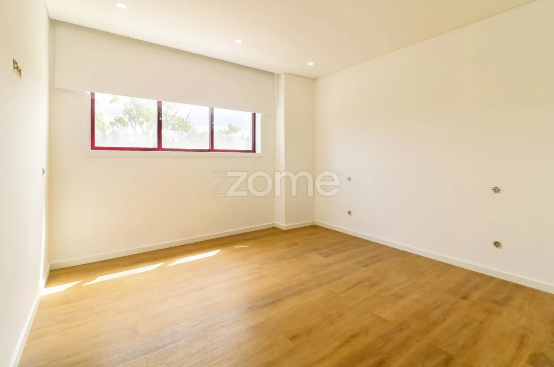 Apartamento T3 para Venda em Vila de Cucujães Foto 17