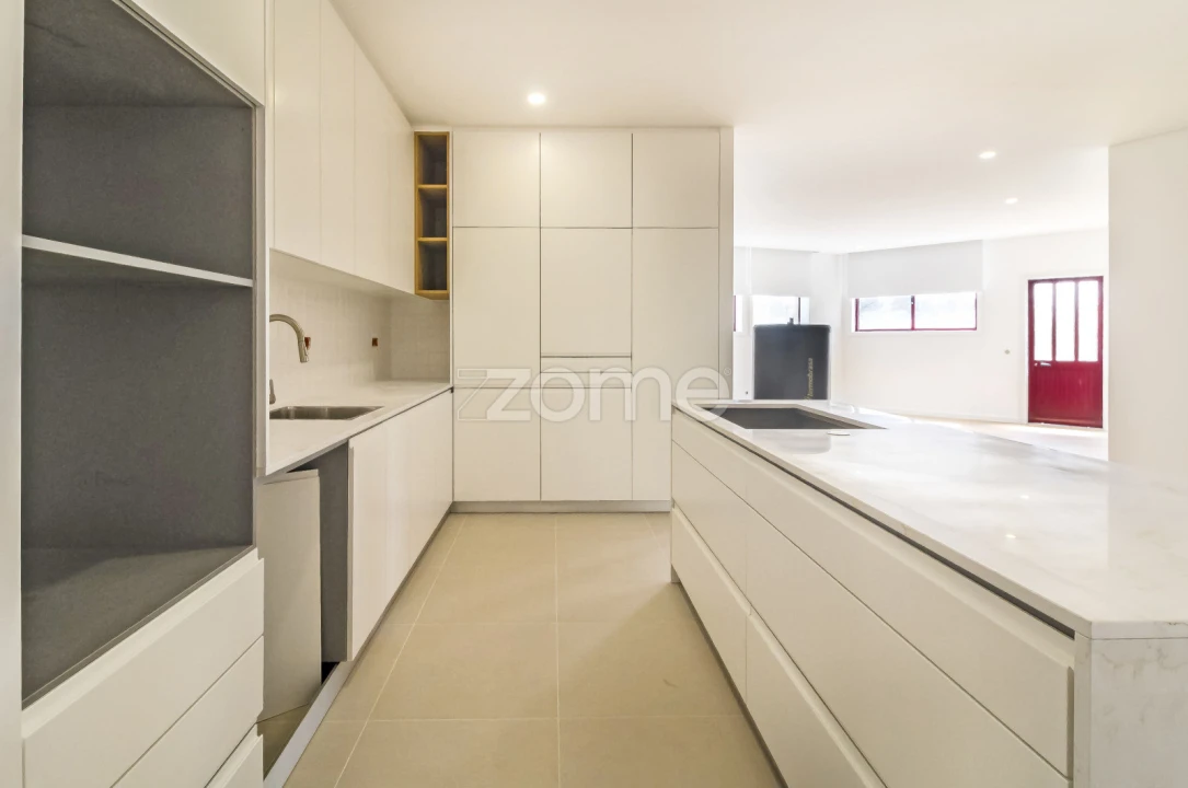Apartamento T3 para Venda em Vila de Cucujães Foto 21