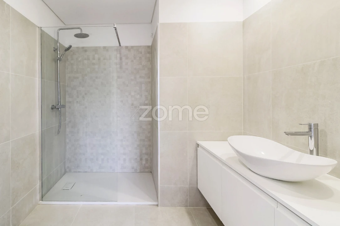 Apartamento T3 para Venda em Vila de Cucujães Foto 11