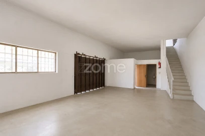 Moradia T13 para Venda em Penafiel