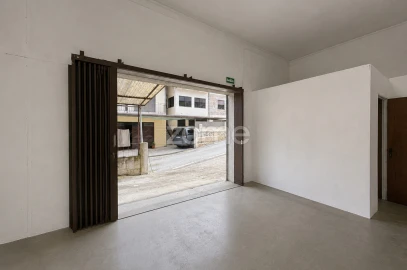 Moradia T13 para Venda em Penafiel