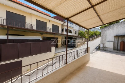 Moradia T13 para Venda em Penafiel