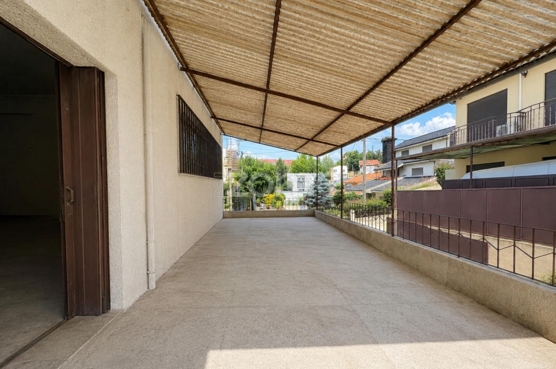 Moradia T13 para Venda em Penafiel Foto 33